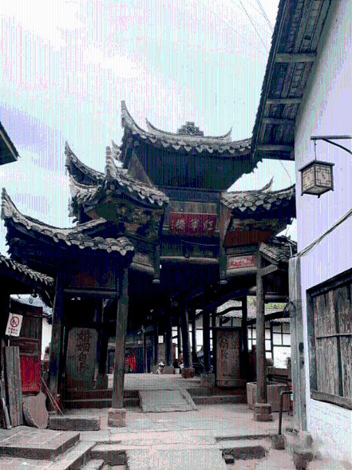 逃离荒凉的地方